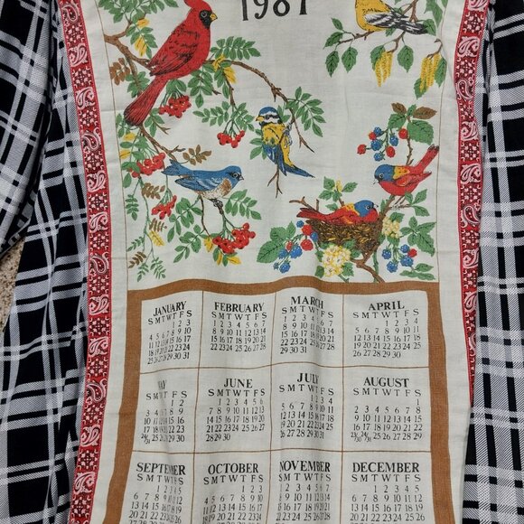 3053 Size 1X Upcycled Poly-Spandex Button Down Tunic in Black And Red. - Picture 5 of 7